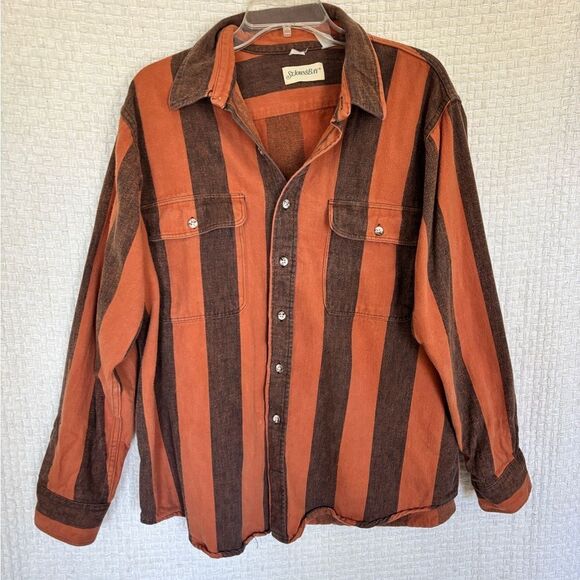 Vintage Button Down ✨ - Picture 2 of 7